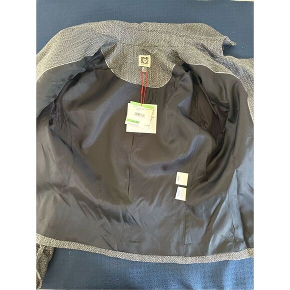 Anne Klein Women’s Black Herringbone Wide-Lapel Belted-Cuff Blazer Size 8 - Picture 4 of 12